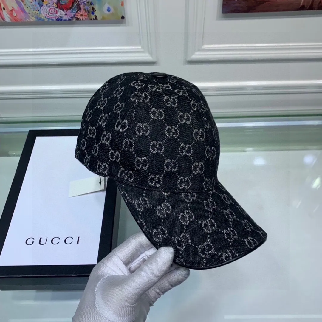 🉐110, Gucci (Gucci) 2020 new original baseball cap😍😍Double G denim jacquard, retro design, 1:1 mold opening and customization at the counter! Original denim fabric + first-layer cowhide, light and breathable! Actual photo, suitable for men and women, basic head circumference 56cm, adjustable patch.