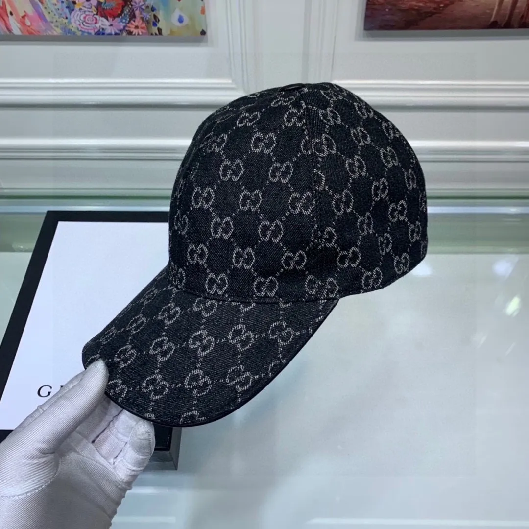 🉐110, Gucci (Gucci) 2020 new original baseball cap😍😍Double G denim jacquard, retro design, 1:1 mold opening and customization at the counter! Original denim fabric + first-layer cowhide, light and breathable! Actual photo, suitable for men and women, basic head circumference 56cm, adjustable patch.