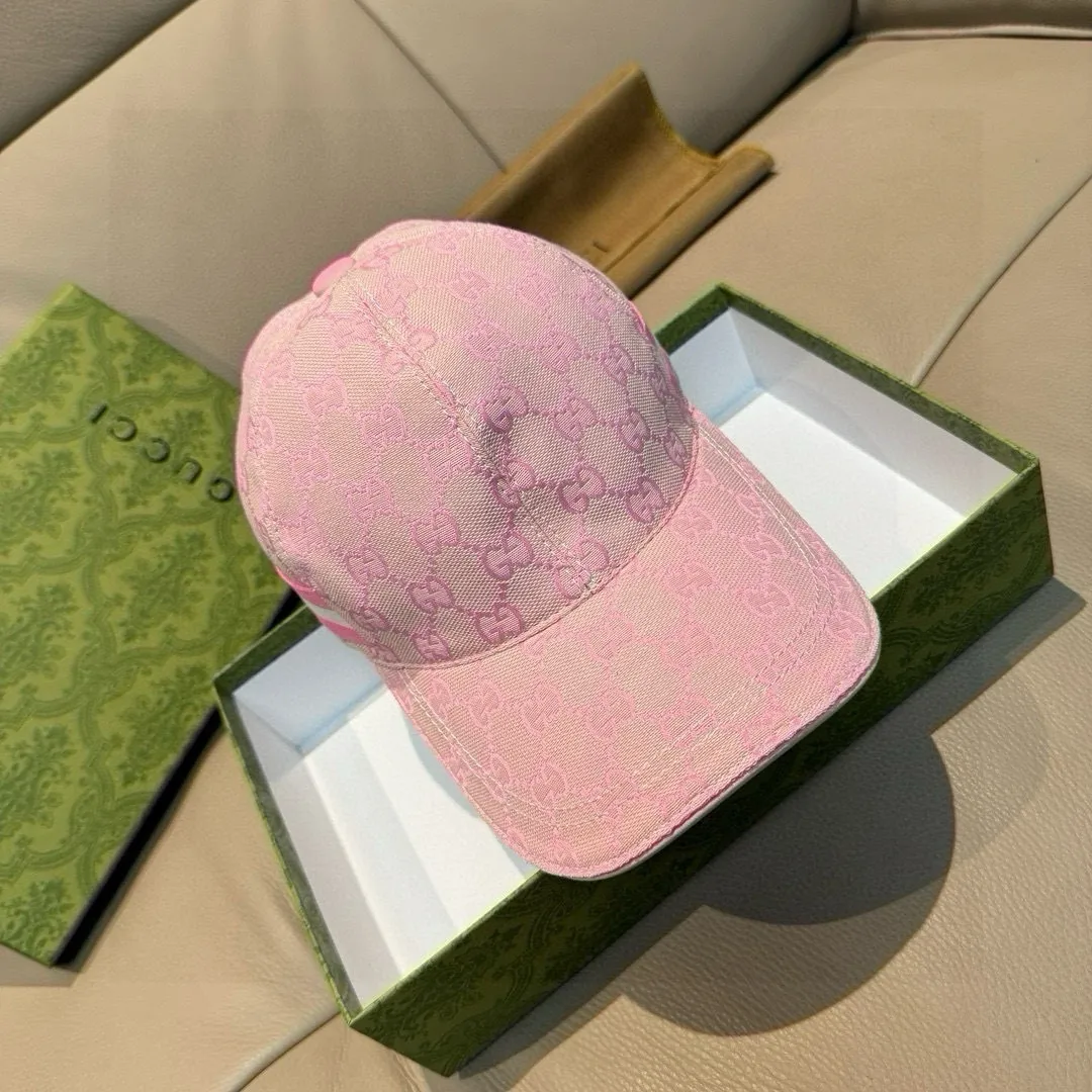 p900000 classic model! Apricot color, black, available in S and L sizes, Gucci (Gucci) classic original baseball cap 😍😍Customized with 1:1 mold opening at the counter, the highest version, original canvas fabric + first-layer cowhide, light and breathable! Photographed in real life, suitable for men and women in all seasons, basic head circumference 56cm, adjustable patches.