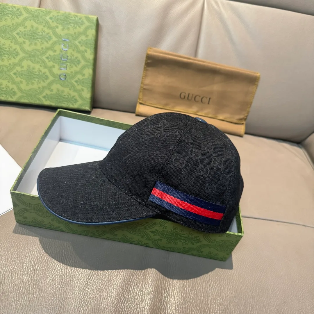 p90 ten thousand year old classic new color is shipped!   , Gucci (Gucci) classic original baseball cap 😍😍 1:1 mold opening and customization at the counter, the highest version, original canvas fabric + first layer of cowhide, light and breathable! Photographed in real life, suitable for men and women in all seasons, basic head circumference 56cm, adjustable patches.