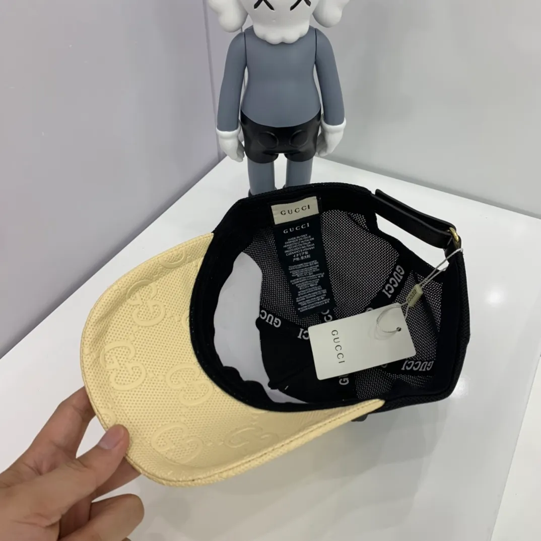p80 GUCCI Gucci 2021 early spring counter new simple full dark pattern baseball cap, very trendy! Casual and sports style, classic production, super easy to match!