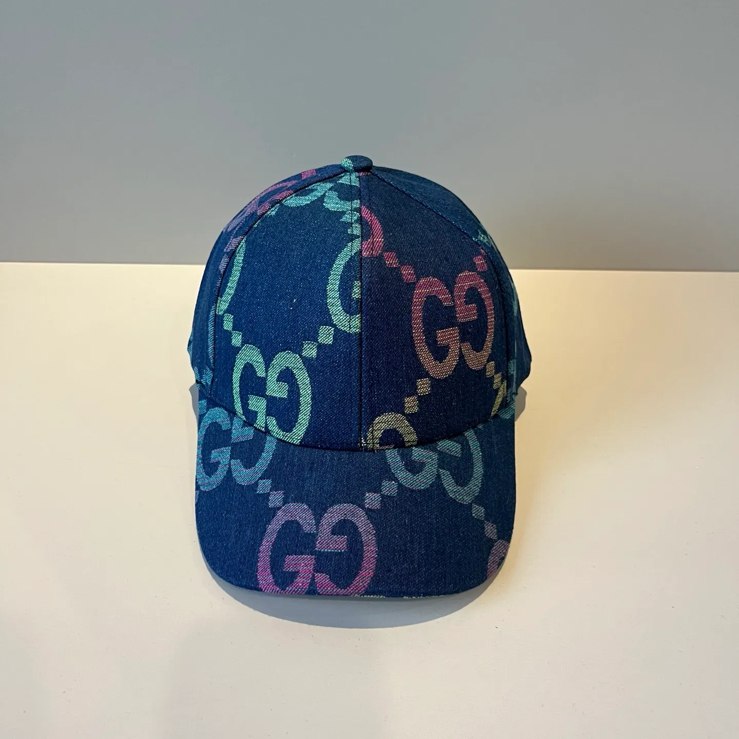 P60 Gucci Baseball Cap♥️GUCCI🧢New product from the official website, baseball cap, original quality, very popular 🔥🎩 The craftsmanship is very exquisite, high-end and classy! Low-key luxury, easy to carry! Running volume!