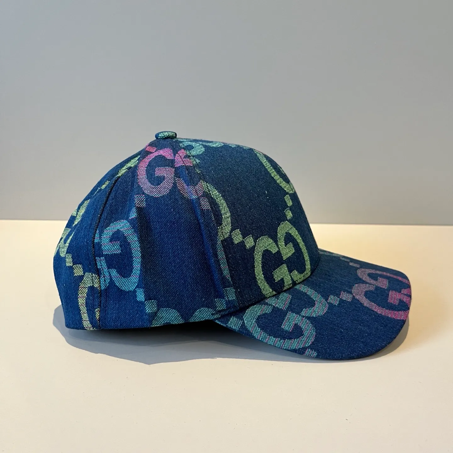 P60 Gucci Baseball Cap♥️GUCCI🧢New product from the official website, baseball cap, original quality, very popular 🔥🎩 The craftsmanship is very exquisite, high-end and classy! Low-key luxury, easy to carry! Running volume!