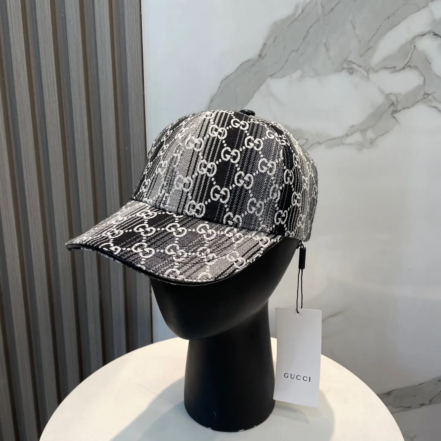 P60 GUCCI Gucci 2025 counter new jacquard baseball cap 🧢 very trendy! Casual and sports style, classic production, super easy to match! Look small