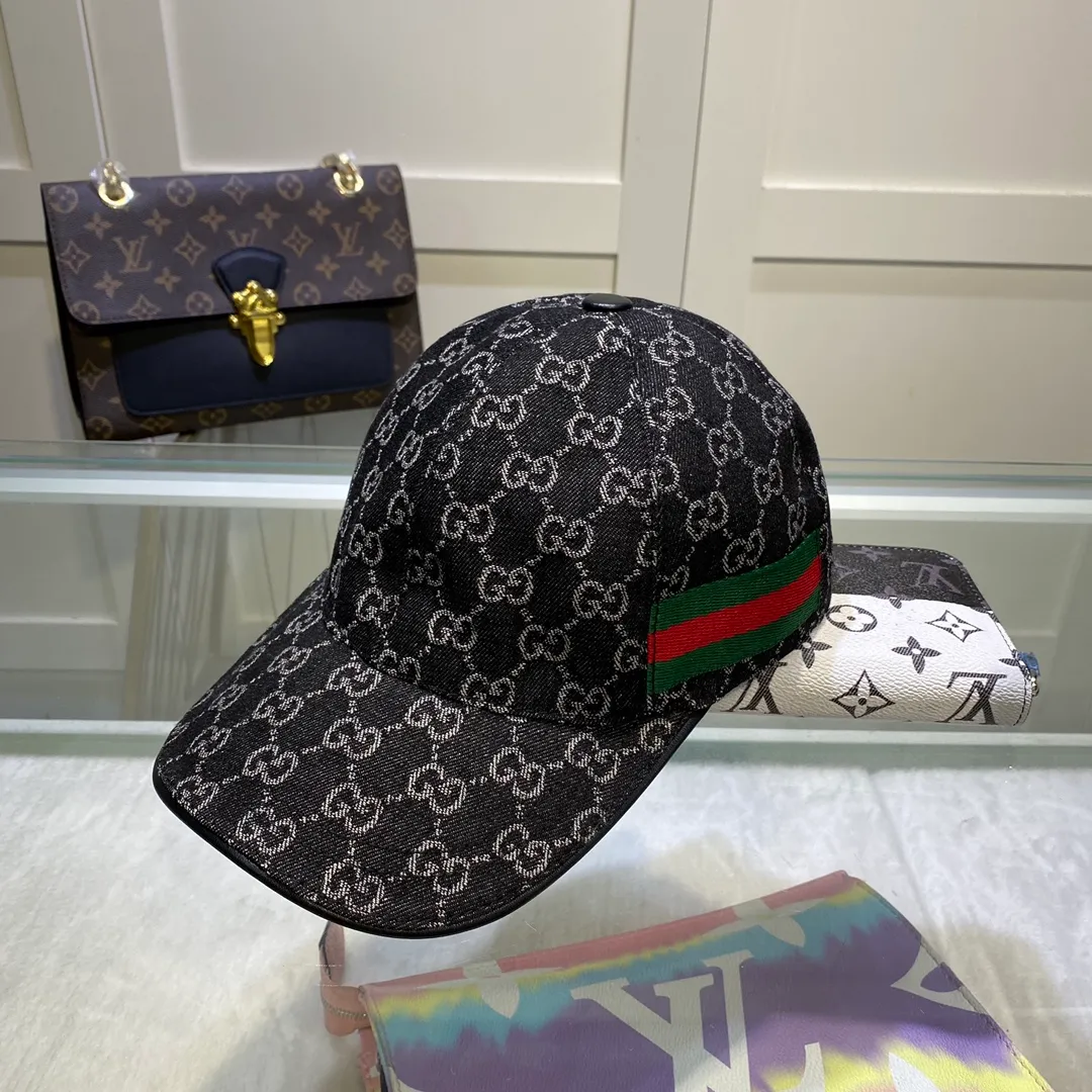 p90 with dust bag. Original baseball cap of the same style as GUCCI celebrity. Now on sale on the official website. The unit price is 5800. High-end custom-made. 🧢😱 meticulous workmanship. Complete. 👈 Full of personality, fashionable and versatile. 😘Buy it and you will earn money. [Smirk] Low-key luxury. 😘Versatile style. [Lip] Dear, hurry up and get it. [Wit] You deserve it!