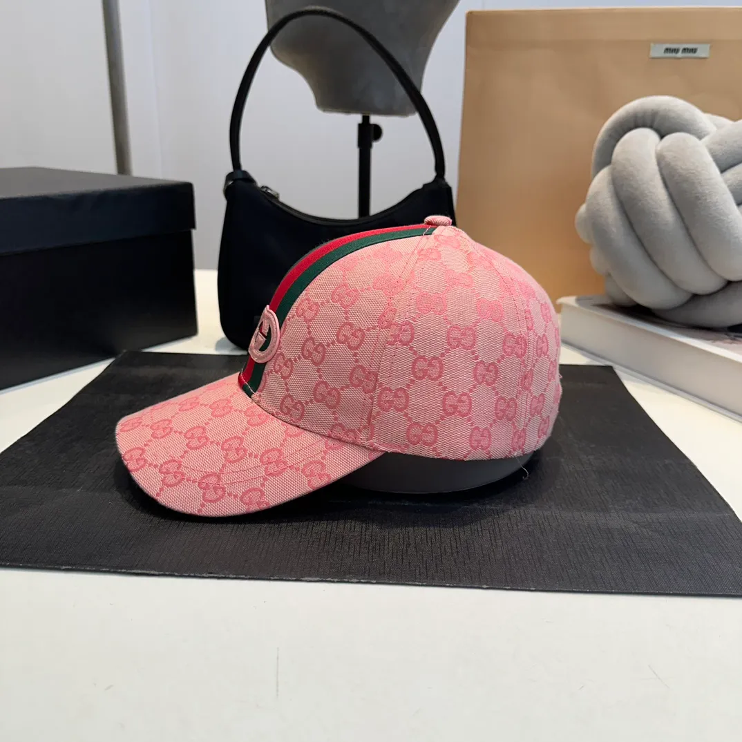 P50 Gucci (Gucci) classic original baseball cap, the highest version, light and breathable! Photographed in real life, suitable for men and women in all seasons, basic head circumference 58cm, adjustable patches. hat