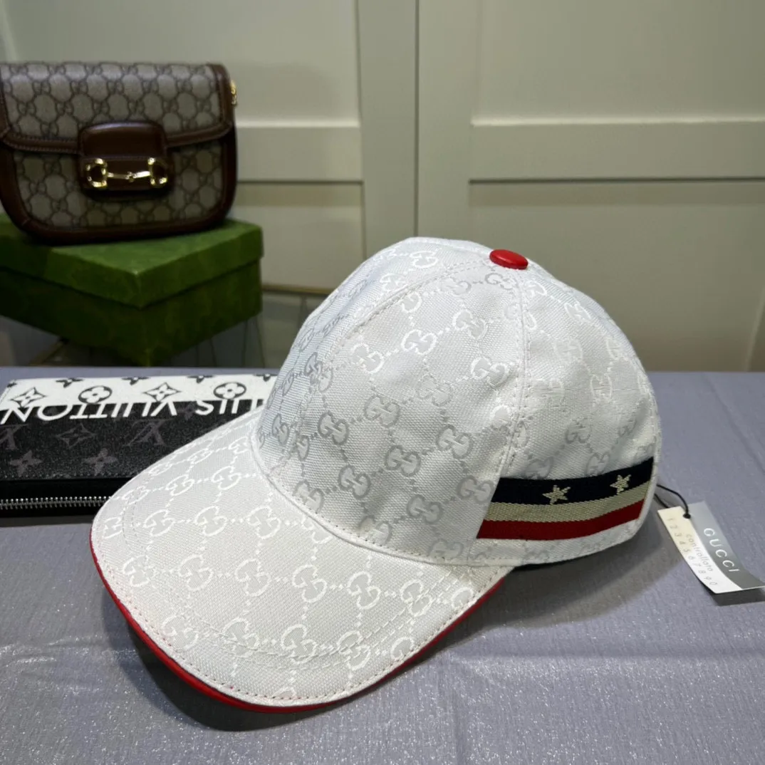 p90💰10,000-year-old classic model is shipped! Gucci (Gucci) classic original baseball cap 😍😍Customized at the 1:1 counter mold, the highest version, original canvas + first layer of cowhide, pure cotton lining, light and breathable! Photographed in real life, suitable for men and women in all seasons, basic head circumference 56cm, adjustable patches.