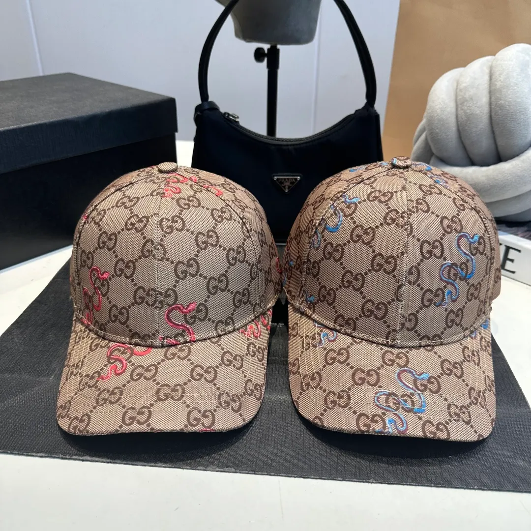 P54 Gucci Baseball Cap GUCCI🧢Official website new product, baseball cap, original quality is very popular. The workmanship is very exquisite, high-end and classy! Low-key luxury, easy to carry! Running volume!
