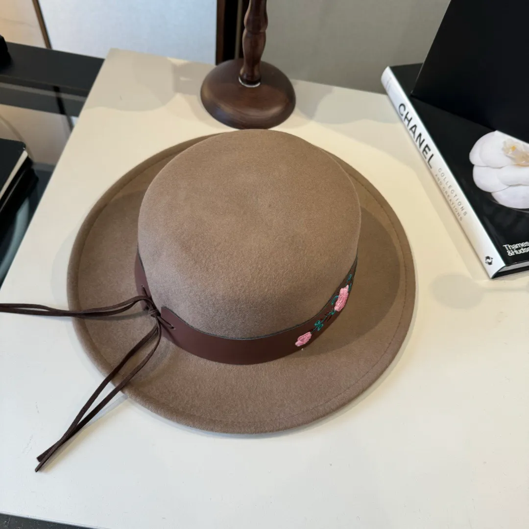 💰190¥ Gucci new wool top hat, flat top hat, 100% wool fabric 🦙%, head circumference 57cm