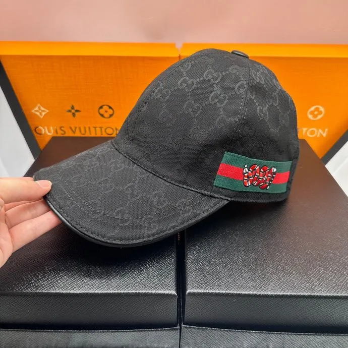 P90 in stock Gucci (Gucci) embroidered python, top quality original order, excellent quality, the same baseball cap as the official website, real shot, ready stock
