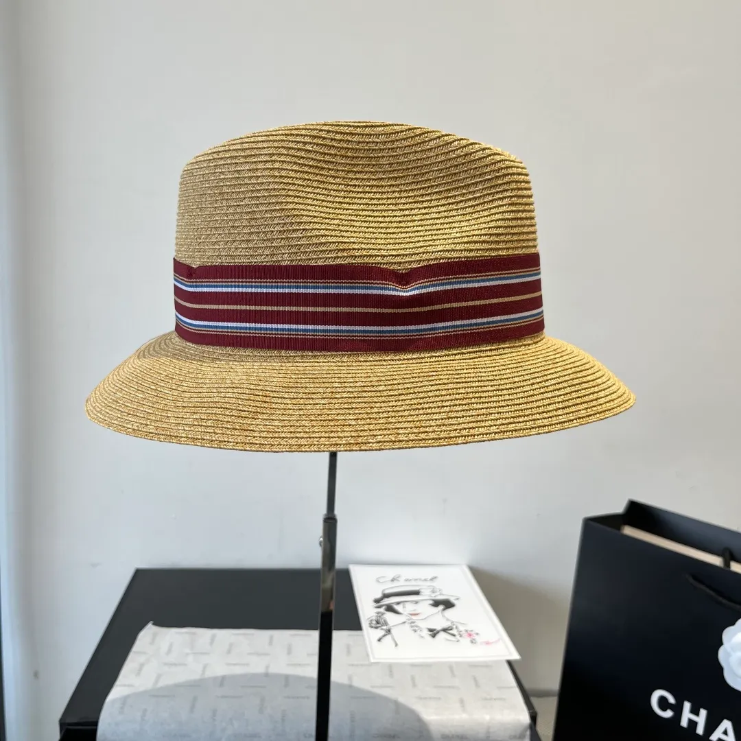 💰150¥ Gucci new flat top hat, small sun hat, head circumference 57cm