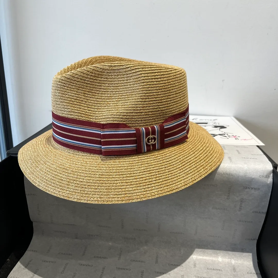 💰150¥ Gucci new flat top hat, small sun hat, head circumference 57cm
