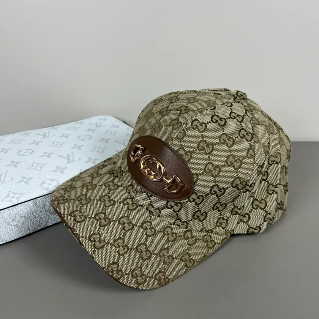 P56💰Gucci Baseball Cap♥️GUCCI🧢Official website new product, baseball cap, original quality, hot arrival 🔥🎩 The craftsmanship is very exquisite, high-end and classy! Low-key luxury, easy to carry! Running volume!