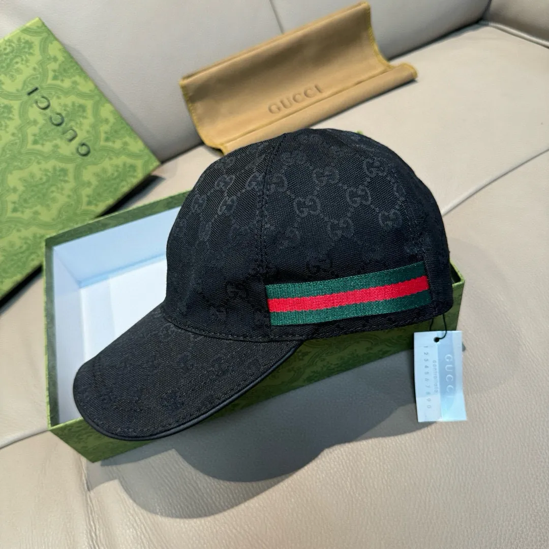 p900000 classic model! Apricot color, black, available in S and L sizes, Gucci (Gucci) classic original baseball cap 😍😍Customized with 1:1 mold opening at the counter, the highest version, original canvas fabric + first-layer cowhide, light and breathable! Photographed in real life, suitable for men and women in all seasons, basic head circumference 56cm, adjustable patches.