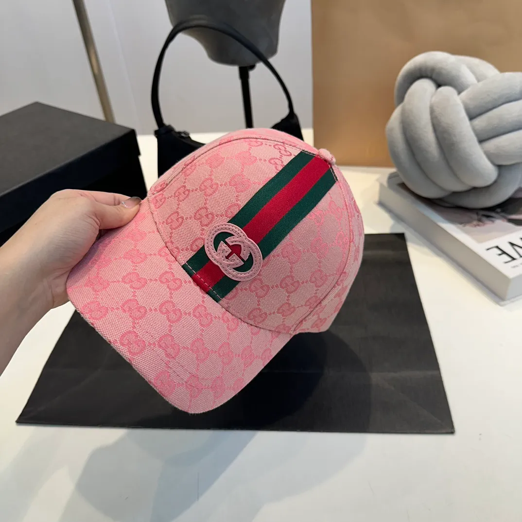 P50 Gucci (Gucci) classic original baseball cap, the highest version, light and breathable! Photographed in real life, suitable for men and women in all seasons, basic head circumference 58cm, adjustable patches. hat