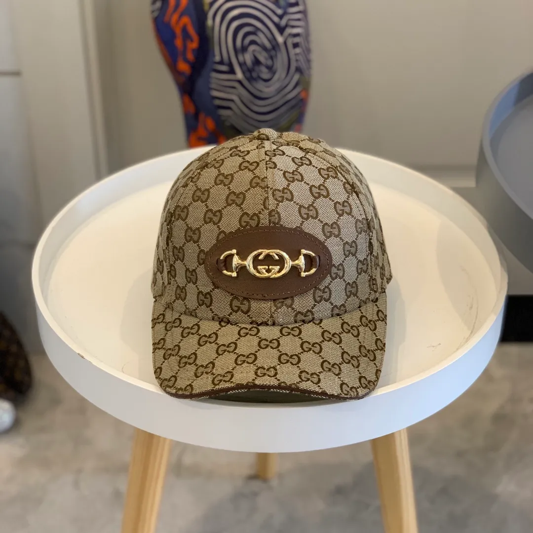 p100 Gucci Baseball Cap💕GUCCI Baseball Cap👒Official website new product Gucci Baseball Cap🧢Original quality is very popular. The craftsmanship is very exquisite, high-end and classy! Low-key luxury, easy to carry! Running volume! 2 colors available!