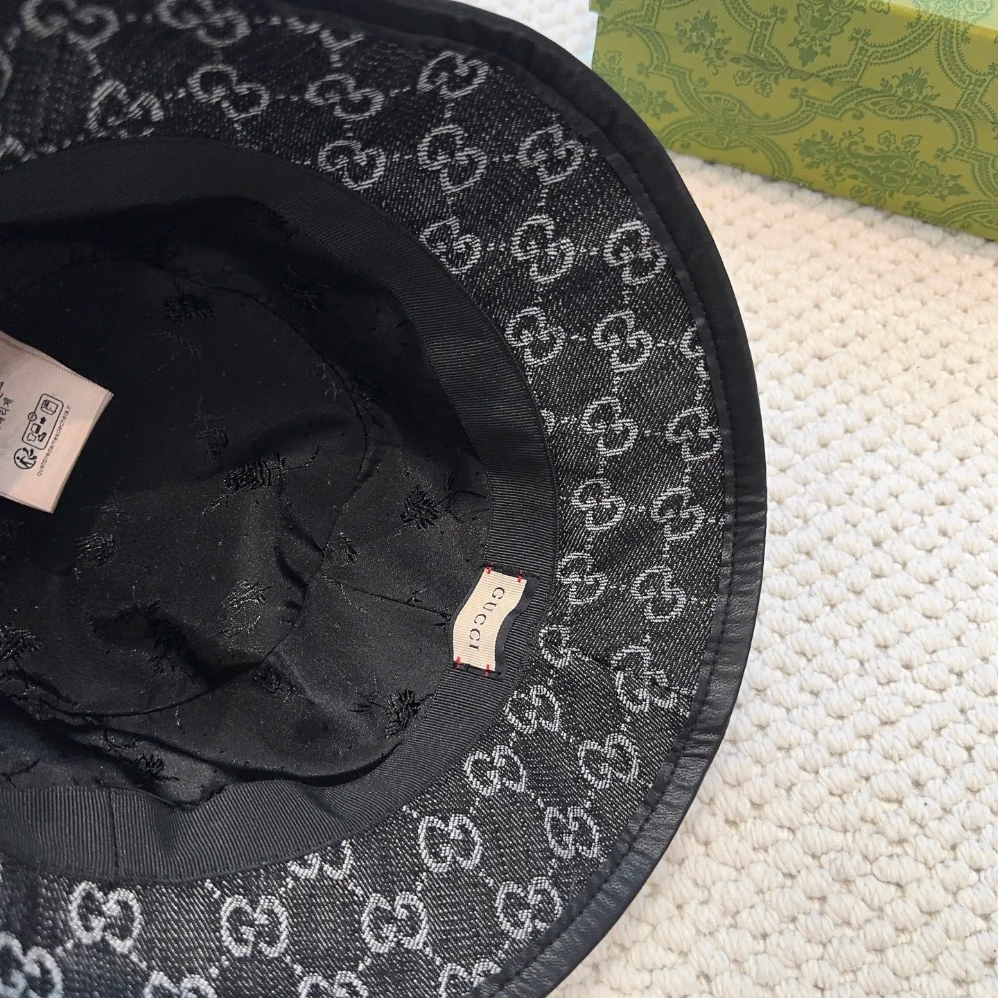 P90 original order quality GUCCI Gucci bucket hat👒Official website new product Gucci bucket hat is coming. The craftsmanship is very exquisite, high-end and classy! Low-key luxury, easy to carry! Running volume!