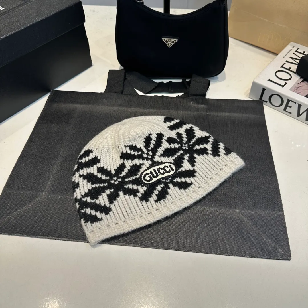 P80 Gucci knitted beanie, unisex