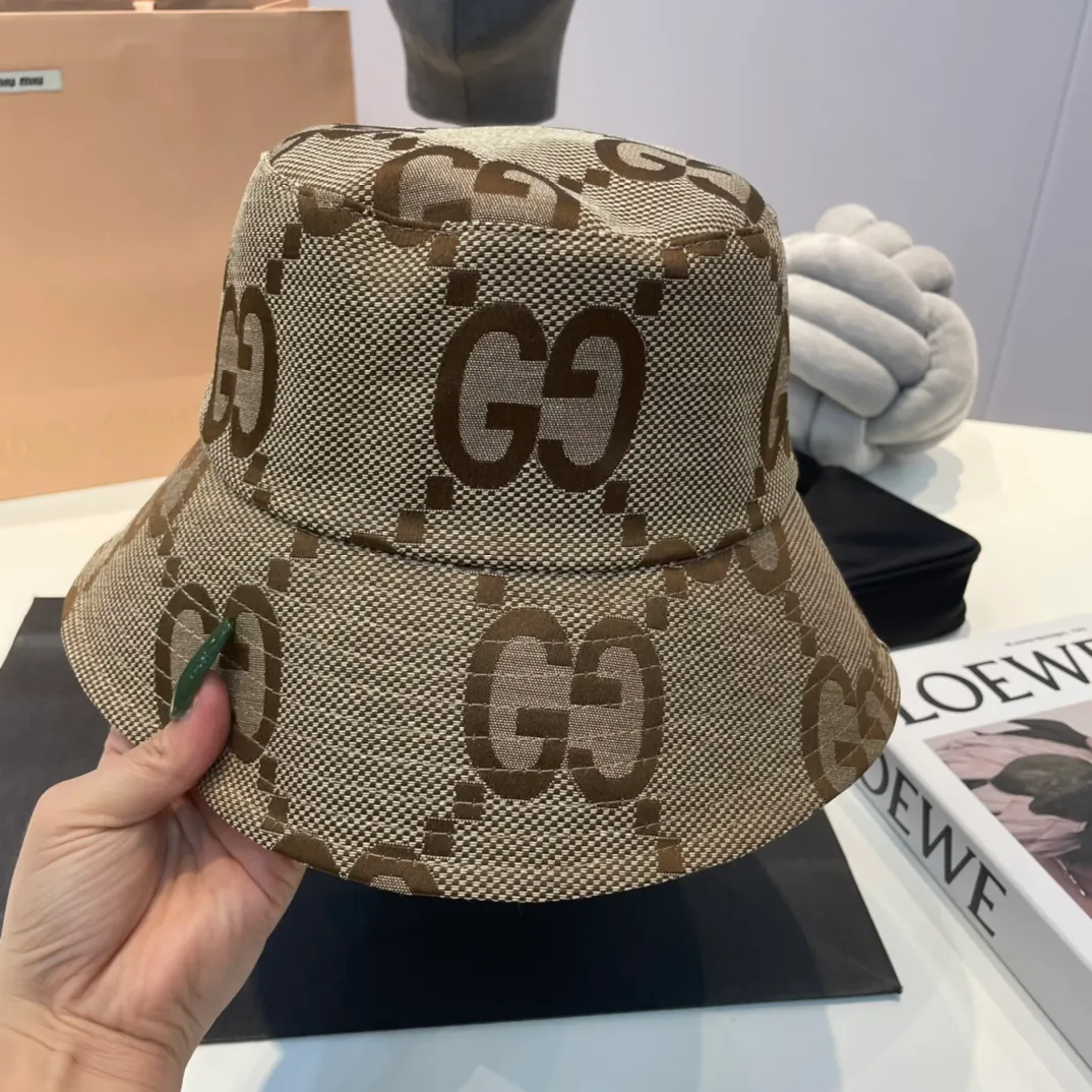 P50 GUCCI Gucci bucket hat 👒Official website new product Gucci🧢original quality is very popular, the workmanship is very exquisite, the high-end atmosphere is high-end! Low-key luxury, easy to carry! Running volume!