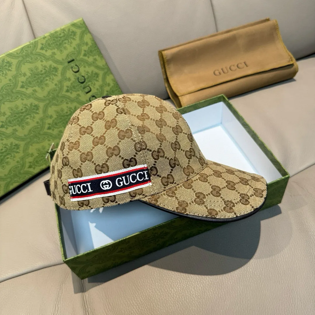 p90., Gucci's new original baseball cap, logo webbing, 1:1 mold opening and customization at the counter, original canvas fabric + first-layer cowhide, light and breathable! The basic head circumference is 56cm, and the patch is adjustable.