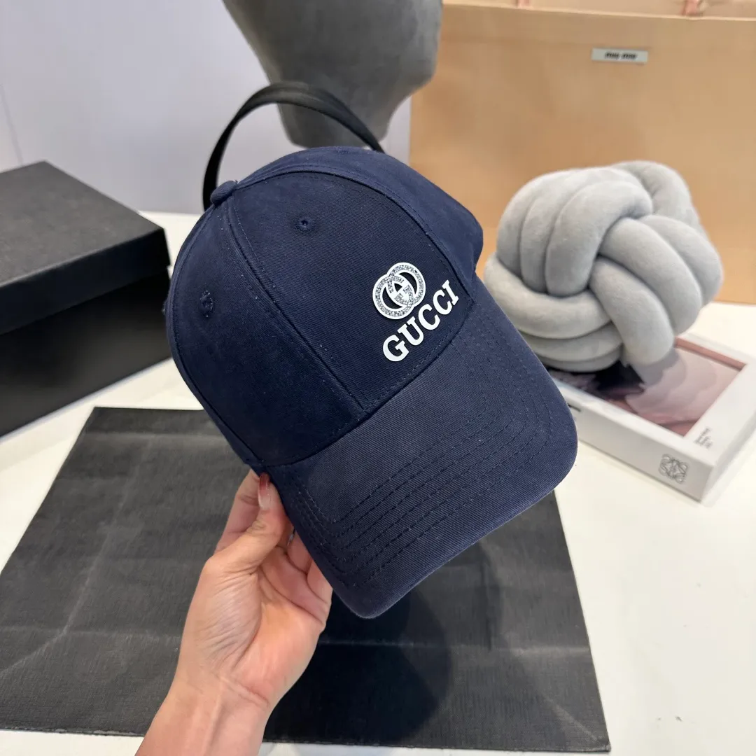 P60 Gucci Baseball Cap GUCCI official website new product, baseball cap, original quality, very popular 🔥The craftsmanship is very exquisite, high-end and classy! Low-key luxury, easy to carry! Running volume