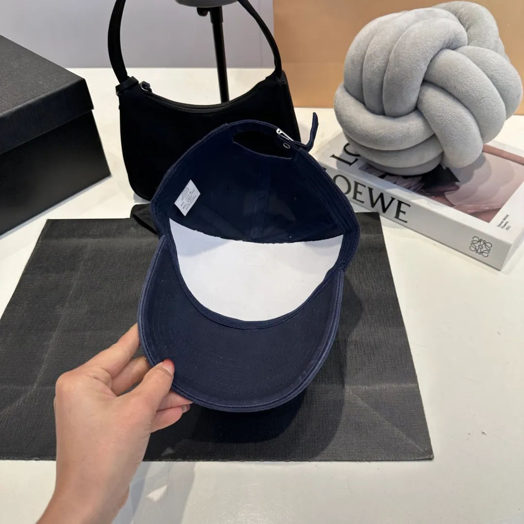 P60 Gucci Baseball Cap GUCCI official website new product, baseball cap, original quality, very popular 🔥The craftsmanship is very exquisite, high-end and classy! Low-key luxury, easy to carry! Running volume