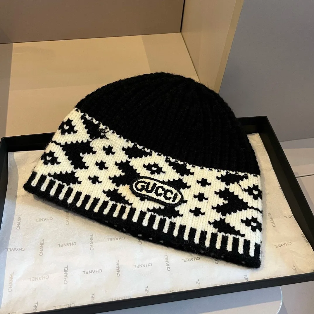 💰90¥ Gucci knitted beanie, unisex