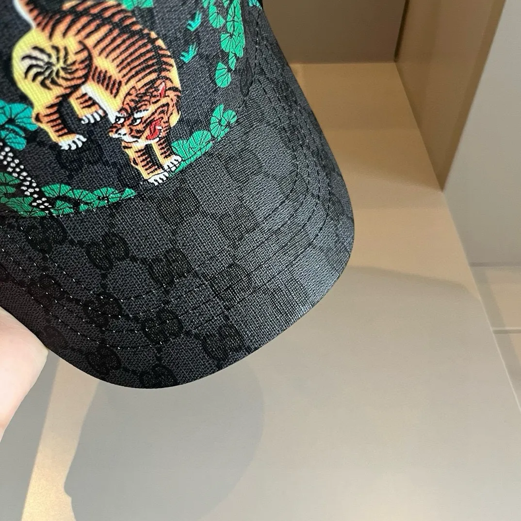 💰60¥ Gucci Gucci mesh baseball cap, unisex, casual running style
