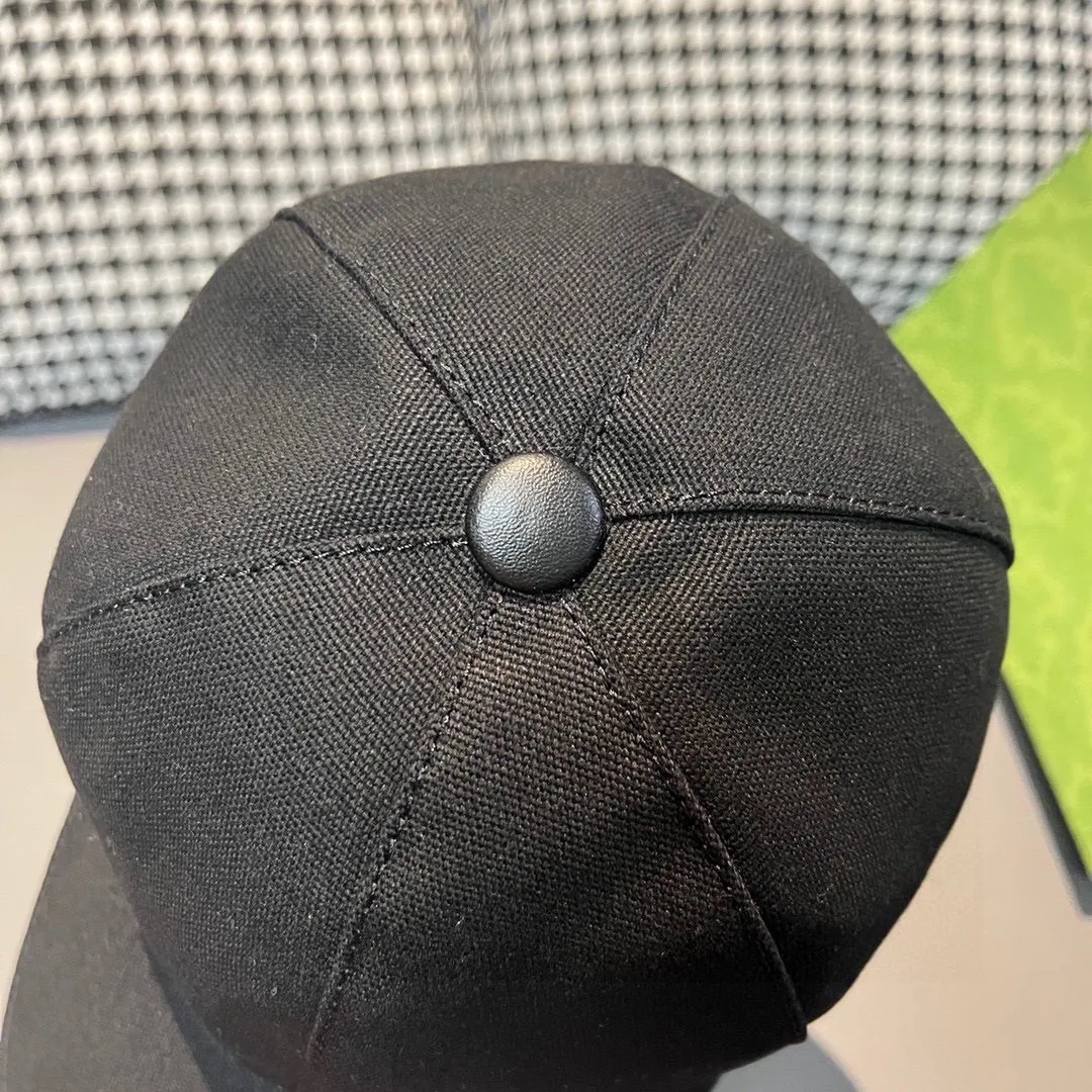 Batch 90 hot new models are back in stock! ,, Gucci's latest original baseball cap, with small double G embroidery, 1:1 mold opening and customization at the counter, price at the counter is 3140+, best-selling model for purchase🥰🥰original canvas fabric + original custom-made elastic webbing, pure cotton lining, light, breathable, fashionable and versatile, great quality, shipped in black and white!