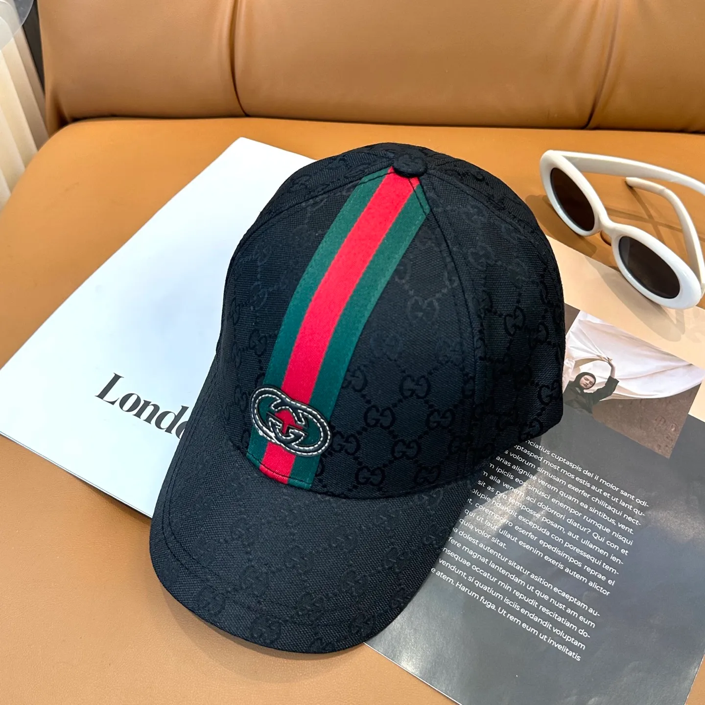 P60 Gucci new original baseball cap 🧢, exquisite and pure, stylish and stylish, cool and fashionable, out of stock at the counter, popular, great quality