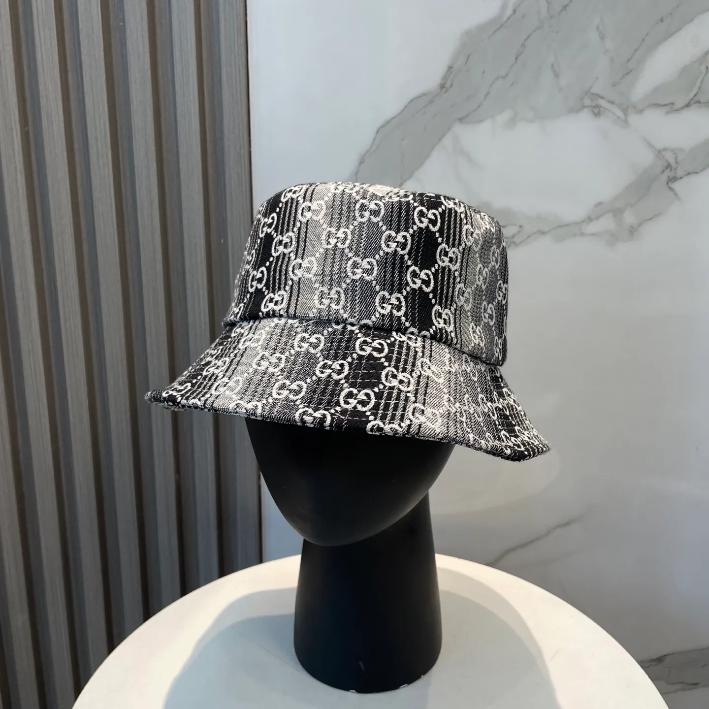 P70 GUCCI 2025 counter new jacquard fisherman hat, very trendy! Casual and sports style, classic production, super easy to match! Look small