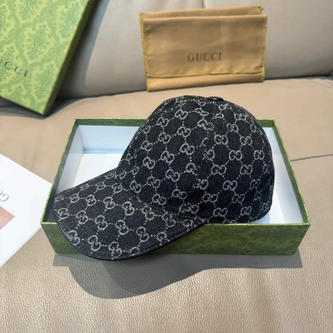 p90, Gucci (Gucci) classic original baseball cap, double G denim jacquard, retro design, 1:1 mold customization at the counter! Original denim fabric + first-layer cowhide, light and breathable! Actual photo, suitable for men and women, basic head circumference 56cm, adjustable patch.