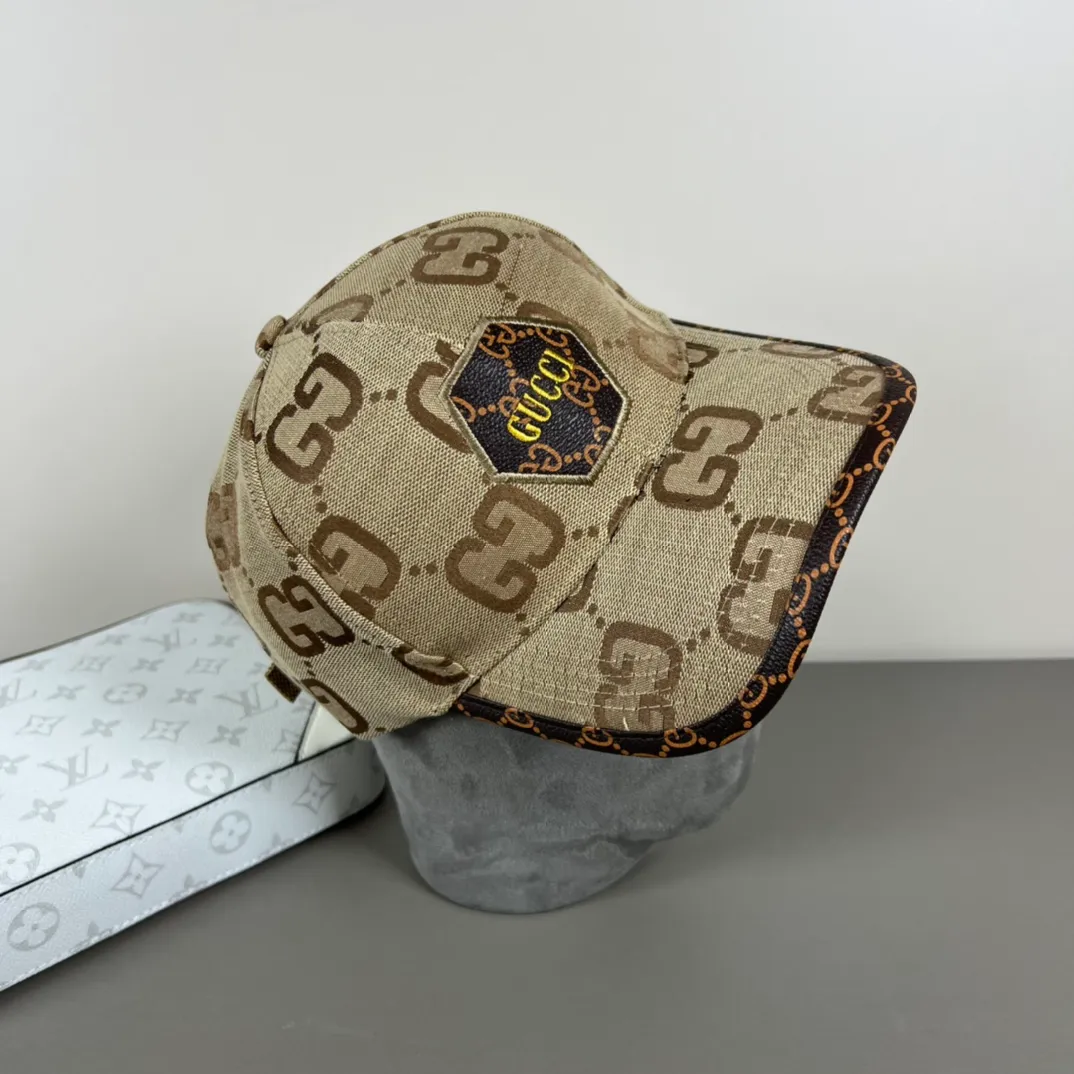 P56💰Gucci Baseball Cap♥️GUCCI🧢Official website new product, baseball cap, original quality, hot arrival 🔥🎩 The craftsmanship is very exquisite, high-end and classy! Low-key luxury, easy to carry! Running volume!