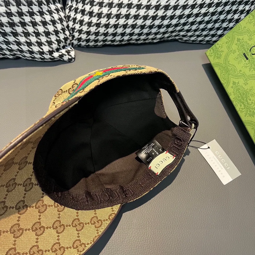 🉐️900,000-year-old classic model shipped!            , Gucci (Gucci) classic original baseball cap😍😍Little Bee, 1:1 mold opening and customization at the counter, the highest version, original canvas fabric + first layer of cowhide, pure cotton lining, light and breathable! Photographed in real life, suitable for men and women in all seasons, basic head circumference 56cm, adjustable patches.