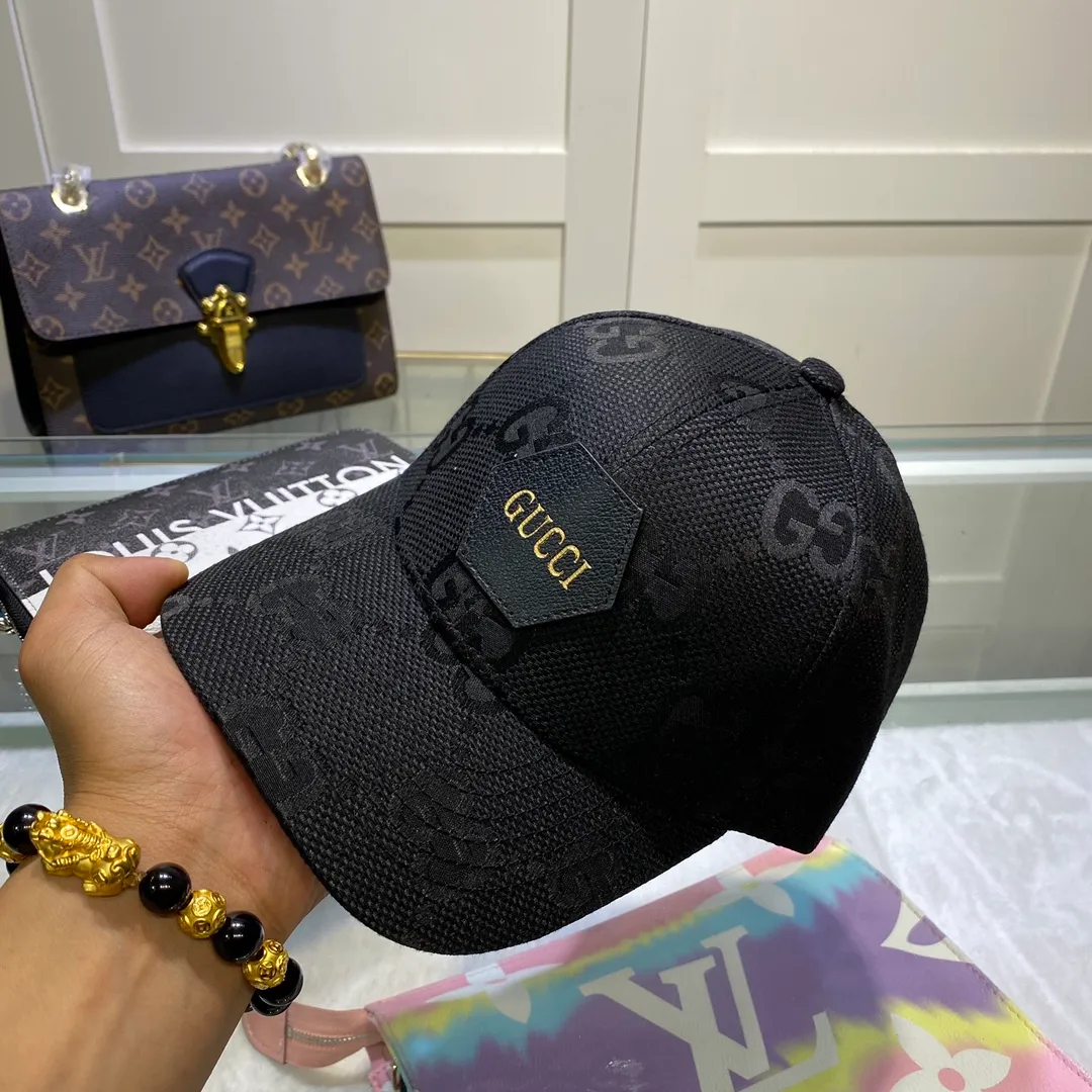 P70💰Gucci Baseball Cap GUCCI🧢Original quality is now available 🔥🎩 The craftsmanship is very exquisite, high-end and classy! Low-key luxury, easy to carry! Running volume! 【68211469】