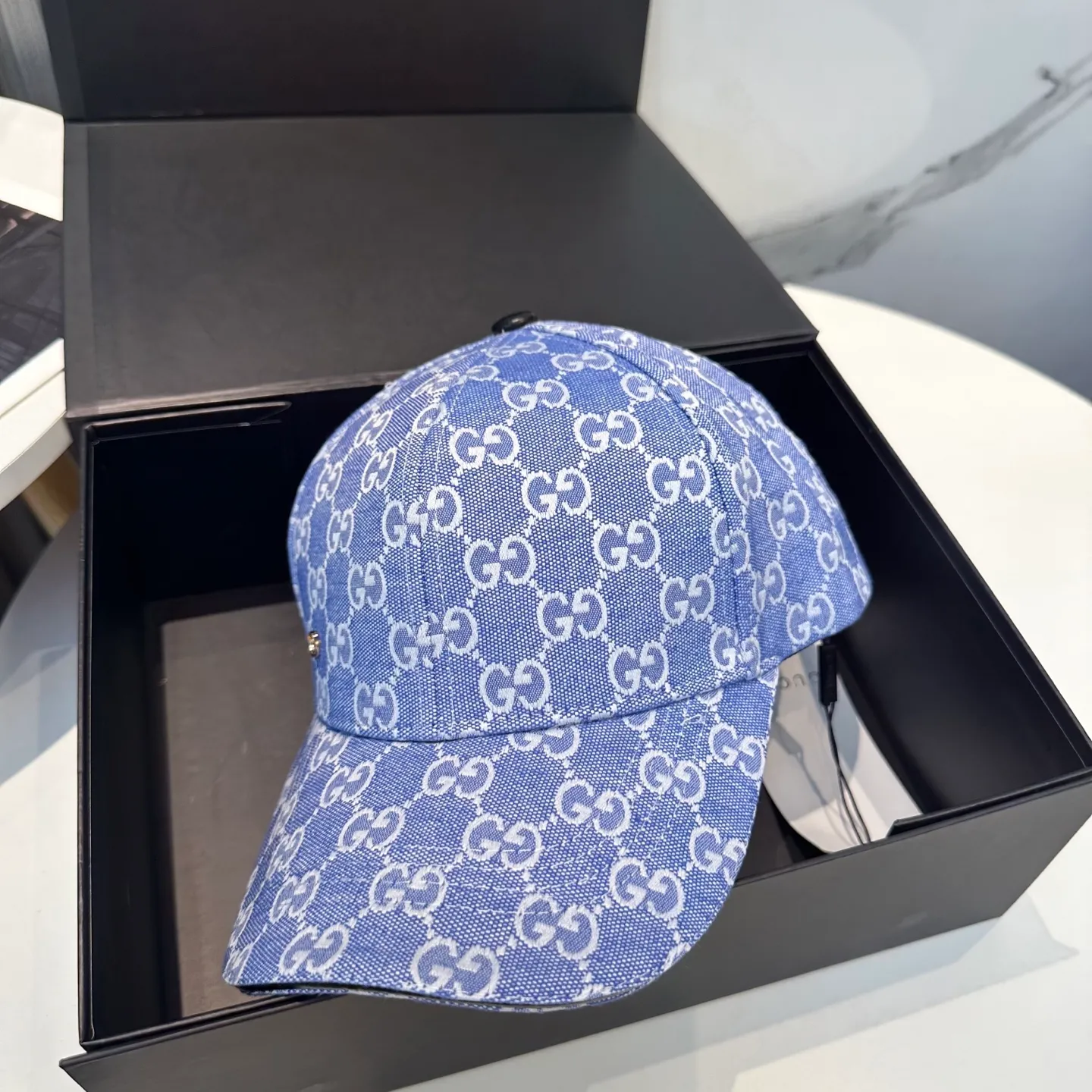 P60 Gucci (Gucci) classic original baseball cap😍Customized with 1:1 mold opening at the counter, the highest version, the original canvas is light and breathable! Photographed in real life, suitable for men and women in all seasons, basic head circumference 56cm, adjustable patches.