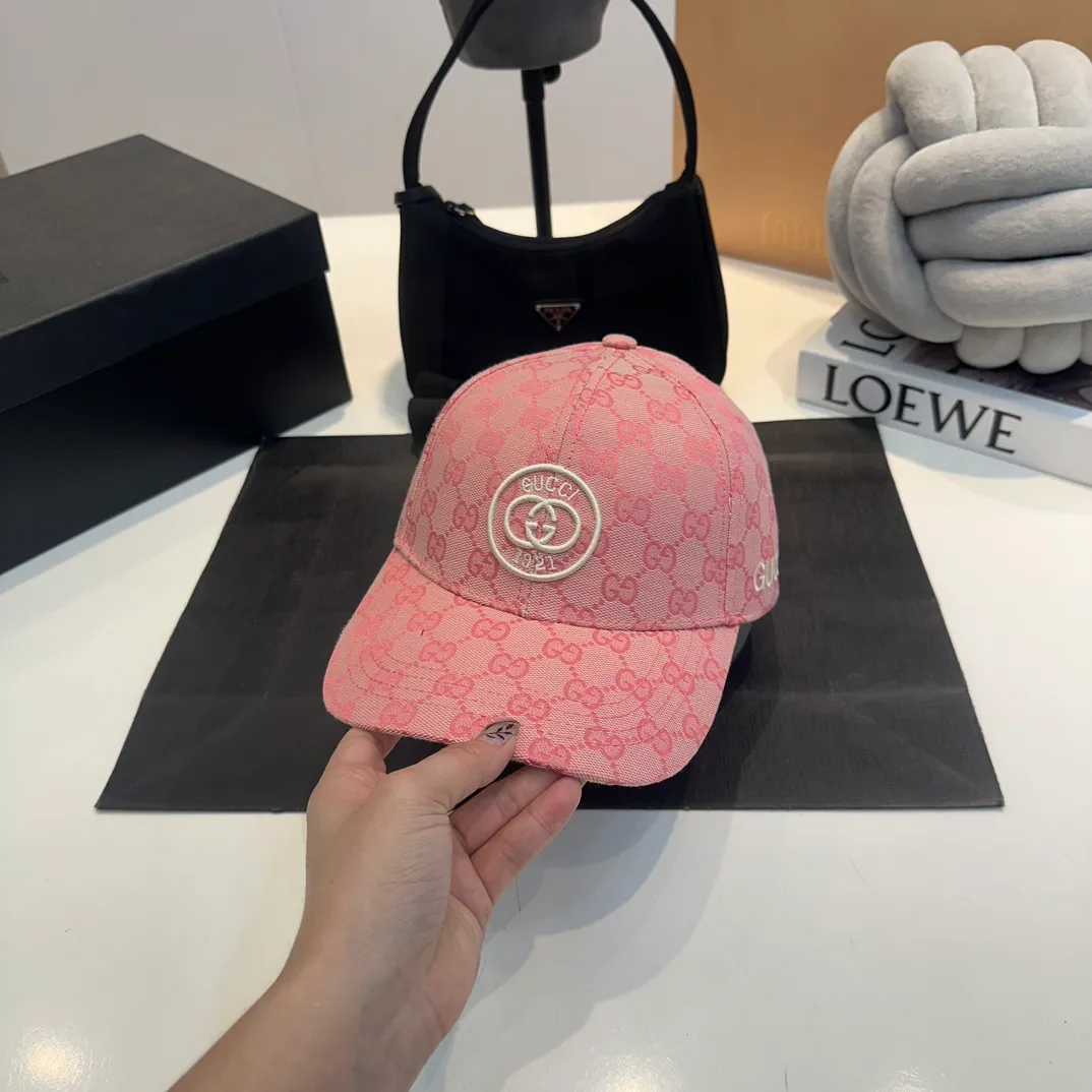 P60 GUCCI Gucci new counter model baseball cap, new model shipped, big brand model is super easy to match, hurry up