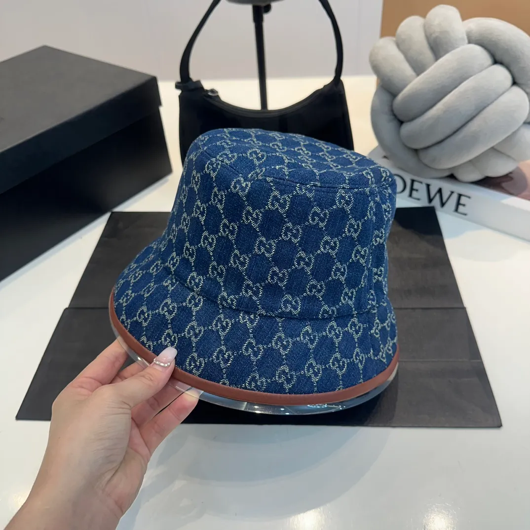 P100 Gucci fisherman hat GUCCI🧢original quality is now available 🔥🎩 The craftsmanship is very exquisite, high-end and classy! Low-key luxury, easy to carry! Running volume!
