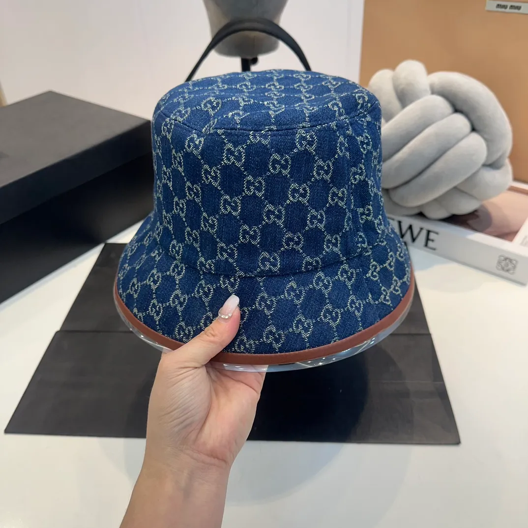 P100 Gucci fisherman hat GUCCI🧢original quality is now available 🔥🎩 The craftsmanship is very exquisite, high-end and classy! Low-key luxury, easy to carry! Running volume!