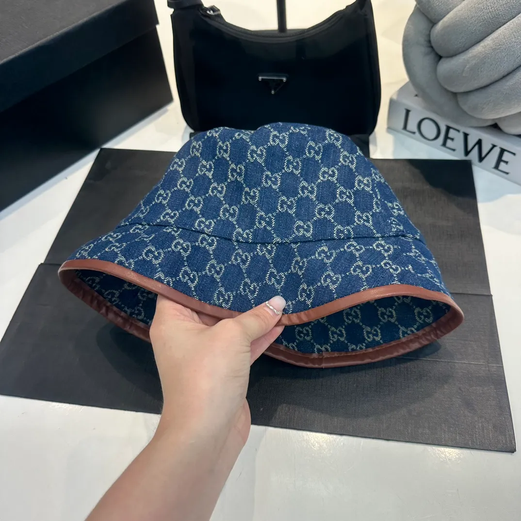 P100 Gucci fisherman hat GUCCI🧢original quality is now available 🔥🎩 The craftsmanship is very exquisite, high-end and classy! Low-key luxury, easy to carry! Running volume!