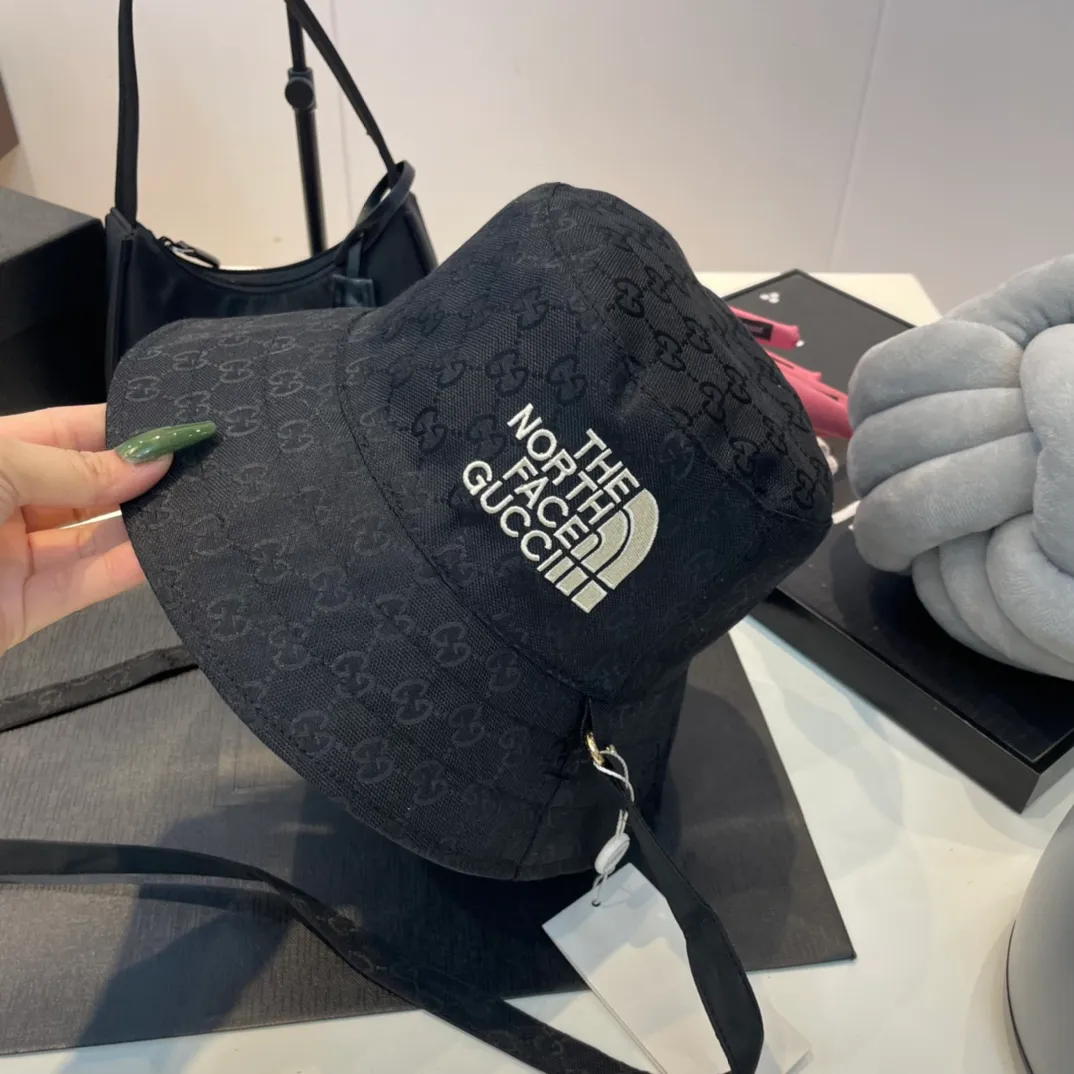 P76 GUCCI Gucci Alliance North🌸2023 official website is online simultaneously🎊 Korean version of the new double-sided sling British classic casual atmosphere customized model 1:1 original order quality unisex fisherman hat nylon and jacquard geological fabric high quality