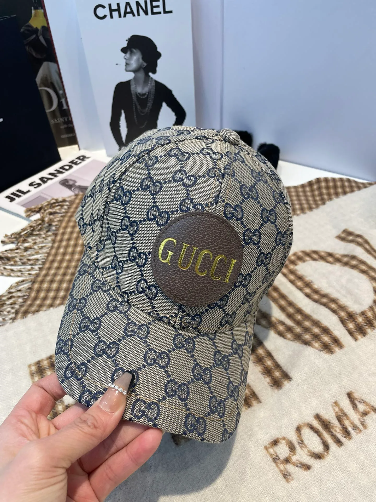 P60 The new Gucci baseball cap from the official website for the spring of 2023. The original quality is very popular. 🔥🎩 The craftsmanship is very exquisite and it is high-end and classy! Low-key luxury, easy to carry! Running volume! Excellent quality 👍 Fashionable and versatile