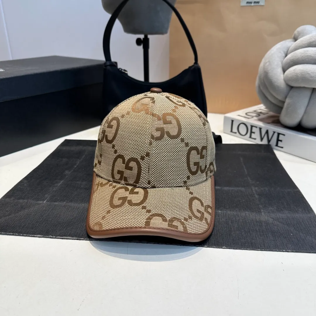 P60 Gucci new original baseball cap 🧢, exquisite and pure, stylish and stylish, cool and fashionable, out of stock at the counter, popular, great quality