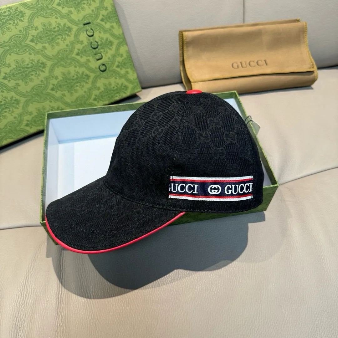 p90., Gucci's new original baseball cap, logo webbing, 1:1 mold opening and customization at the counter, original canvas fabric + first-layer cowhide, light and breathable! The basic head circumference is 56cm, and the patch is adjustable.