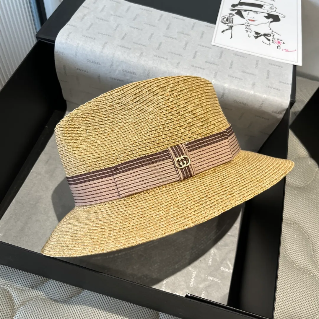 💰150¥ Gucci new flat top hat, small sun hat, head circumference 57cm