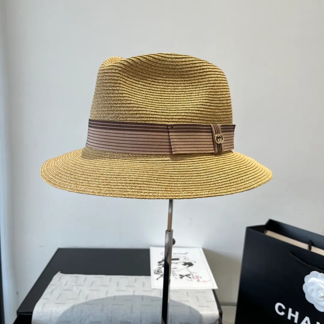 💰150¥ Gucci new flat top hat, small sun hat, head circumference 57cm