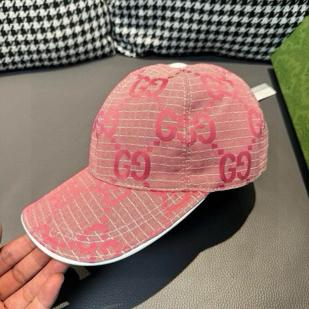 p90 New model shipped from official website. Gucci's latest original baseball cap, large double G, 1:1 mold customization at the counter, perfect alignment, original canvas fabric + first-layer cowhide, light and breathable! The basic head circumference is 56cm, and the patch is adjustable.