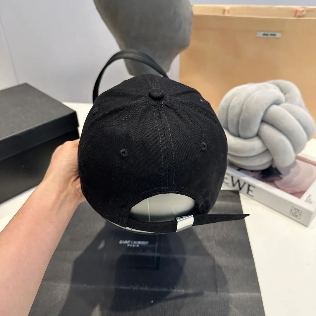 P60 Gucci Baseball Cap GUCCI official website new product, baseball cap, original quality, very popular 🔥The craftsmanship is very exquisite, high-end and classy! Low-key luxury, easy to carry! Running volume