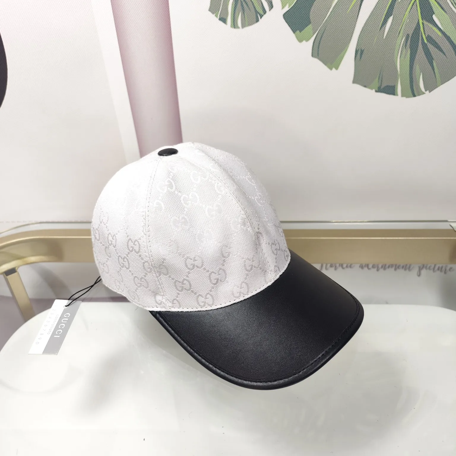 Batch 90 high quality, GUCCI--high version original single pair floral patchwork leather baseball cap [Fireworks]