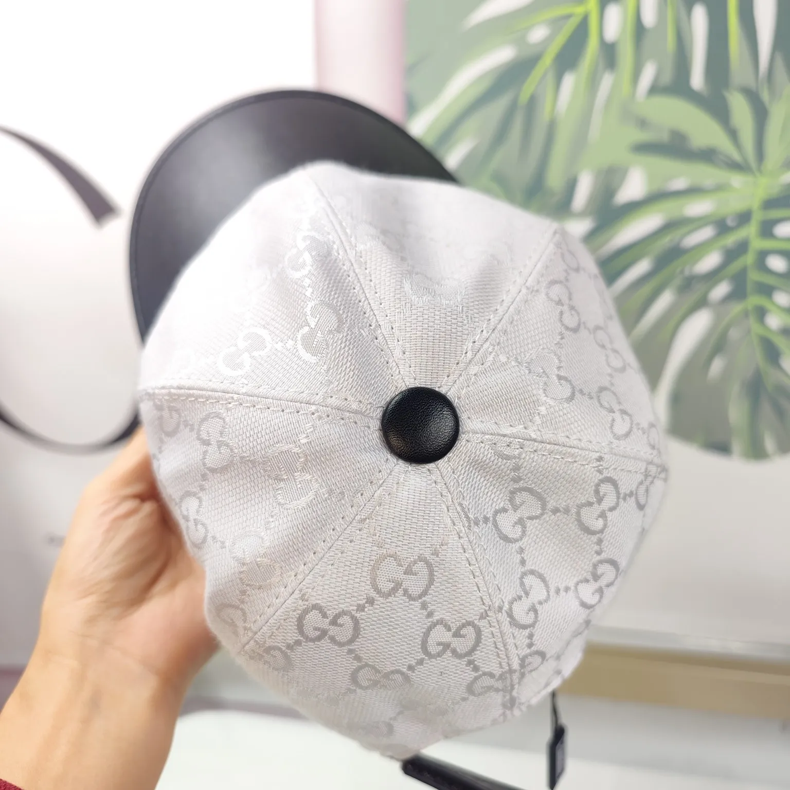 Batch 90 high quality, GUCCI--high version original single pair floral patchwork leather baseball cap [Fireworks]